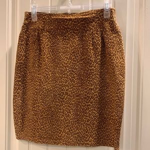 Caché Vintage cheetah print suede skirt / FITS Size 0 - 2
